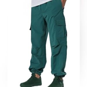Adidas Nylon Ripstop Cargo Windbreaker Pants in Green Unisex Streetwear Men’s XS